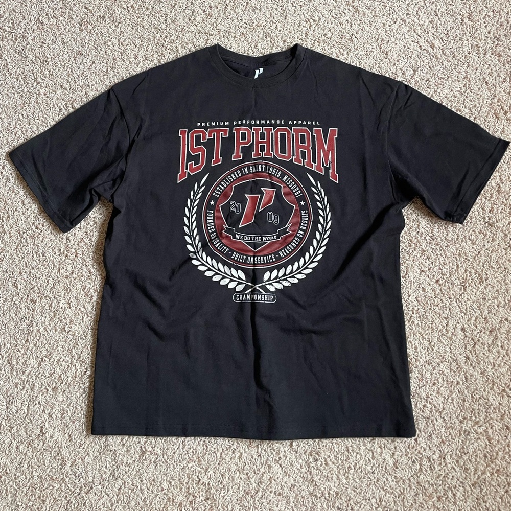 **SOLD** 1st Phorm Graphic T-Shirt